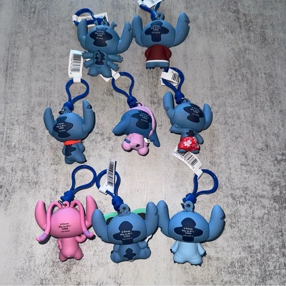 Set of 8 Stitch Keychains - Picture 4 of 6